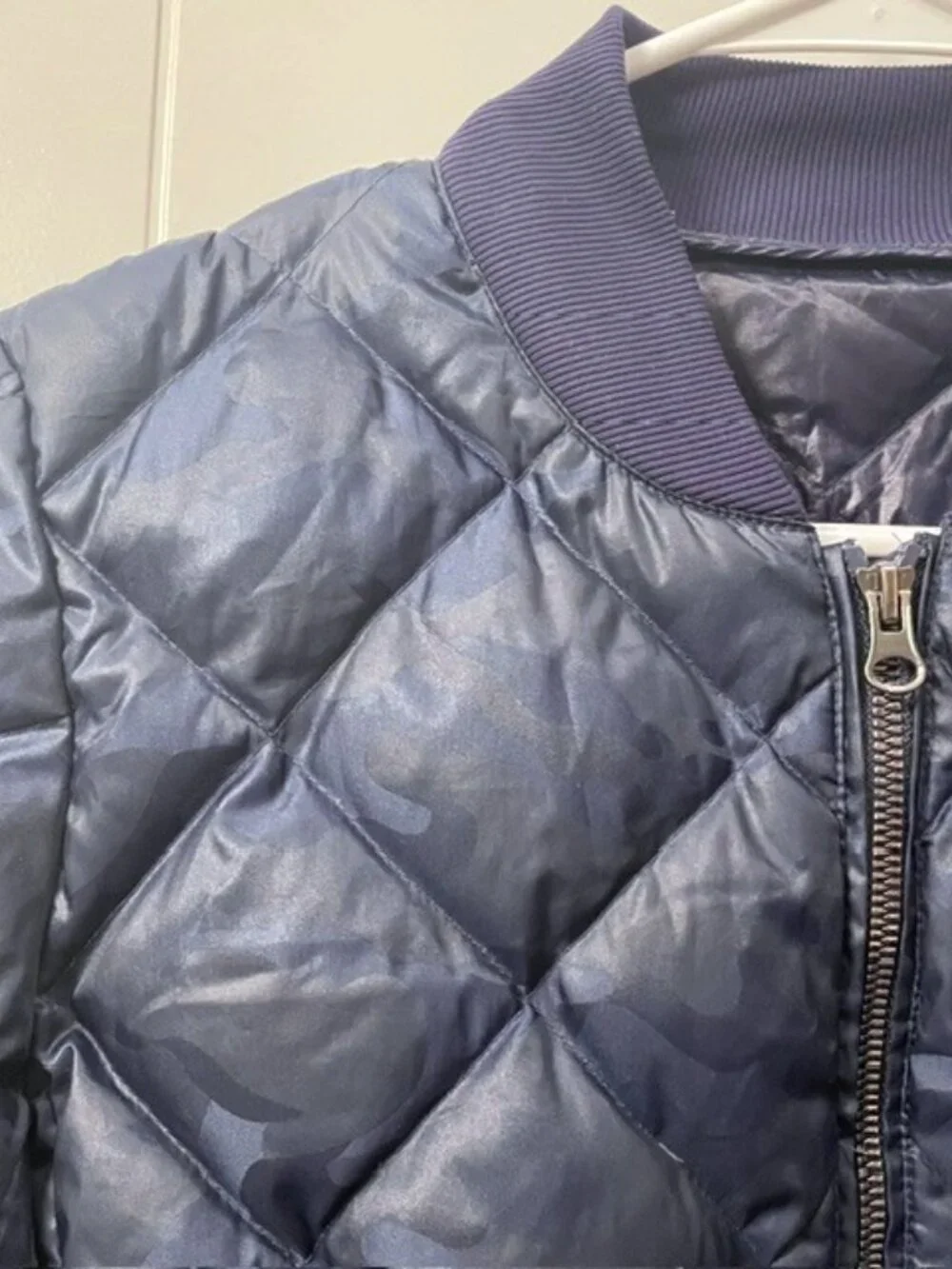 Alo Yoga Idol Quilted Bomber Jacket Down Puffer Navy Blue Camo Size XS